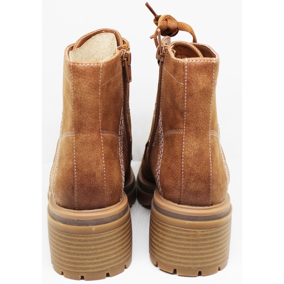 NWOT Naturalizer Abbott Booties - tan - Picture 6 of 7